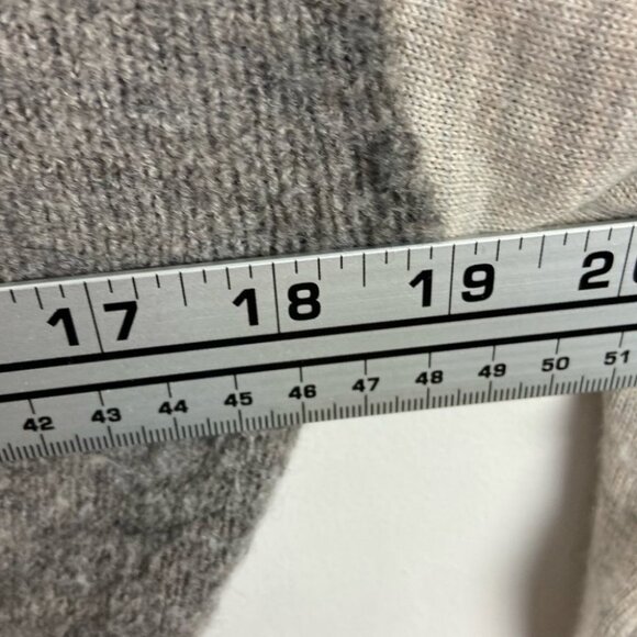 Anthropologie Alpaca Wool Boulders Grey V-Neck Knit Sweater Size XS Bohemian Top - Picture 9 of 13